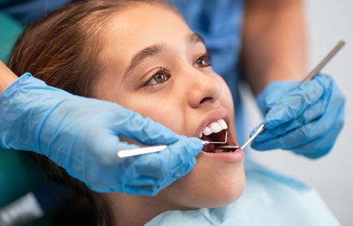 Children's dentistry in SW Calgary in the Marda Loop area. Great for kids dental programs starting at ages 2 or 3 years old.